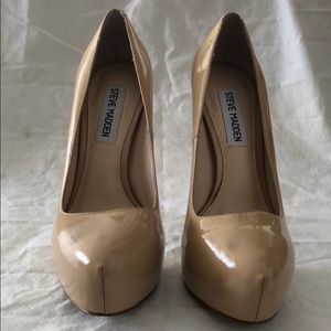 Steve Madden Cream Platform Pumps